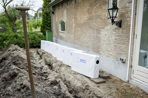 Hydroblobs staan klaar om ingegraven te worden